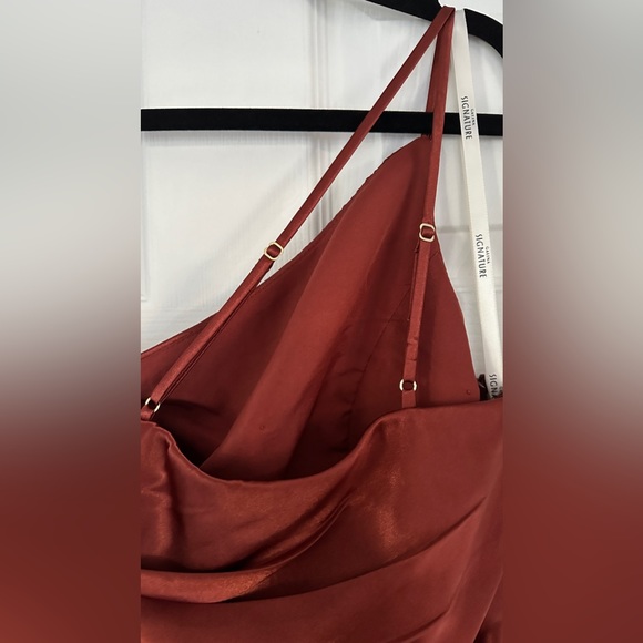 David's Bridal Dress | Charmeuse Draped One-Shoulder with Slit in Cinnamon - Picture 2 of 9